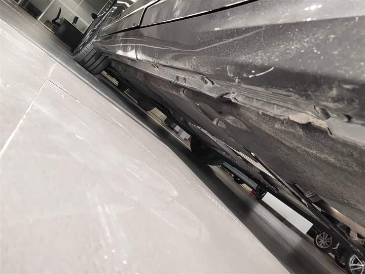 Фото 6 - Audi A6L