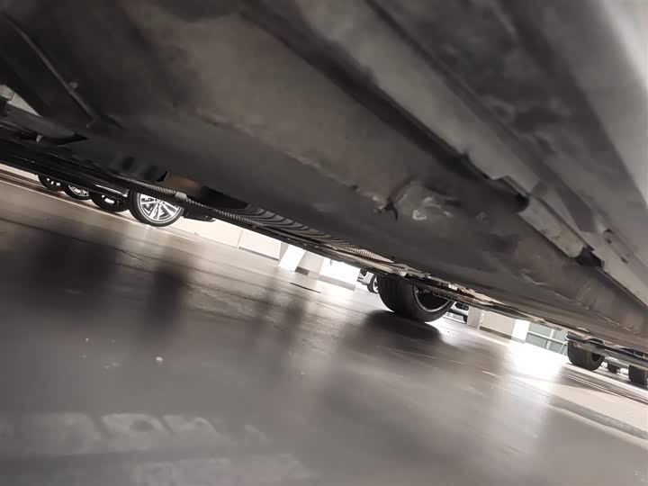 Фото 8 - Audi A6L