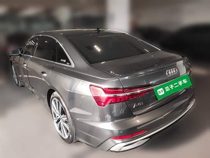 Фото 9 - Audi A6L