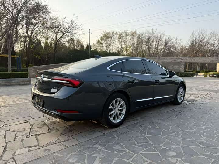 Фото 5 - Buick LaCrosse