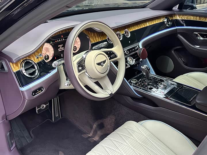 Фото 8 - Bentley Flying Spur Hybrid