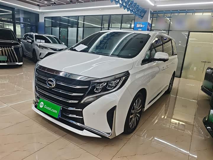 Фото 2 - GAC Trumpchi M8