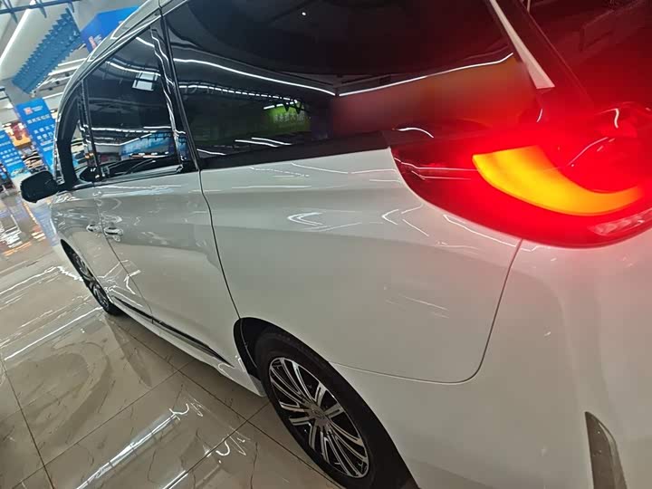 Фото 5 - GAC Trumpchi M8