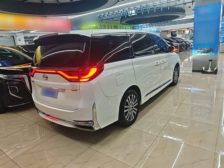 Фото 7 - GAC Trumpchi M8