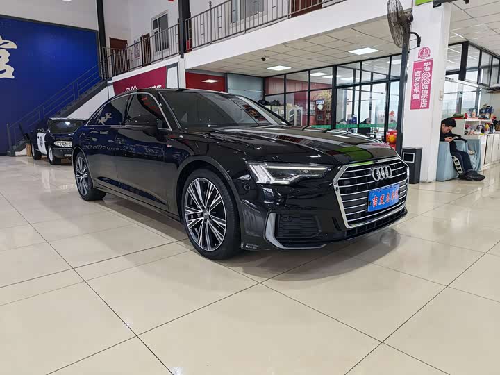 Фото 3 - Audi A6L