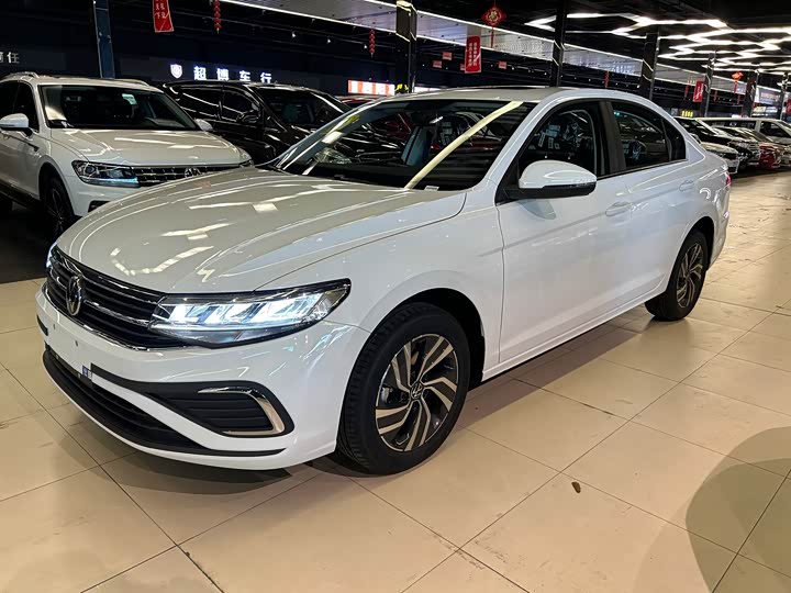 Фото 1 - Volkswagen Bora