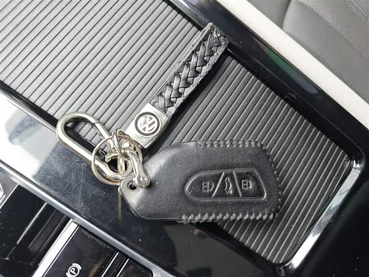 Фото 9 - Volkswagen Teramont Pro