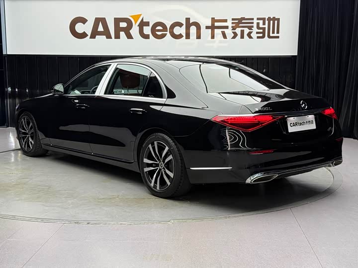 Фото 3 - Mercedes-Benz S-Class