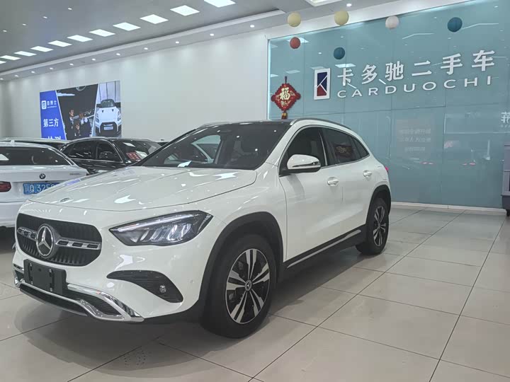 Фото 1 - Mercedes-Benz GLA-Class