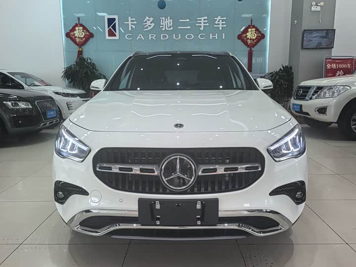 Фото 3 - Mercedes-Benz GLA-Class