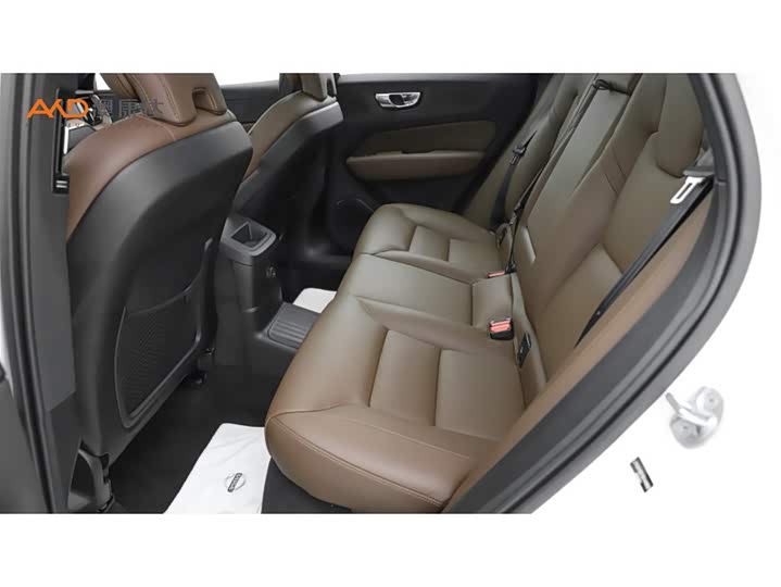 Фото 7 - Volvo XC60 Hybrid