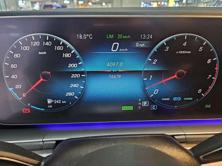 Фото 8 - Mercedes-Benz GLS-Class