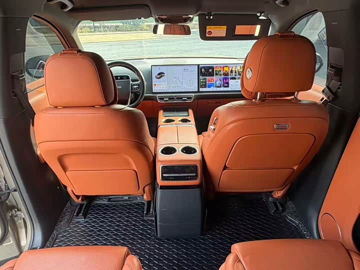 Фото 9 - LiXiang L9