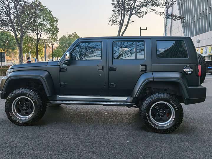 Фото 8 - BAIC Beijing BJ40