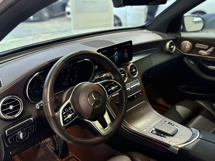 Фото 3 - Mercedes-Benz GLC-Class
