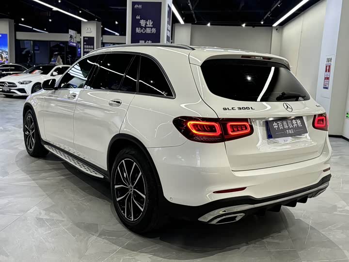 Фото 7 - Mercedes-Benz GLC-Class