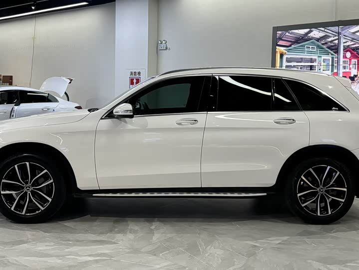 Фото 8 - Mercedes-Benz GLC-Class