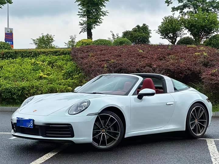 Фото 1 - Porsche 911