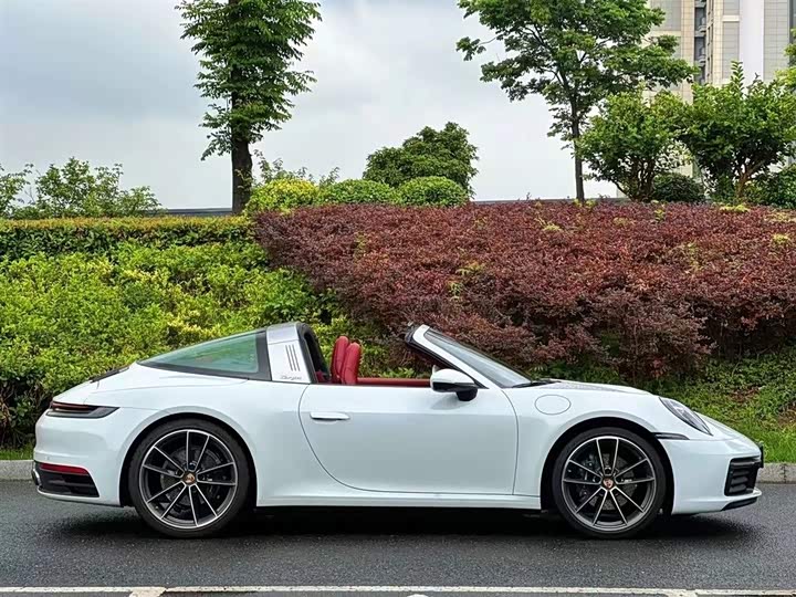 Фото 4 - Porsche 911