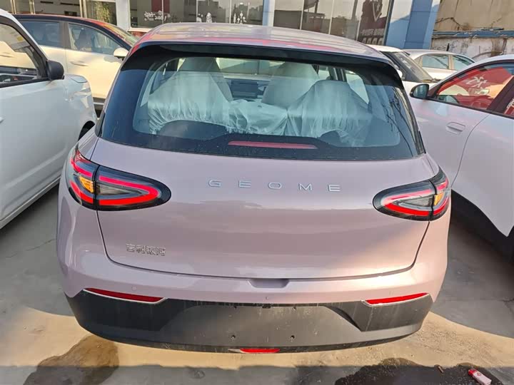 Фото 6 - Geely Galaxy Geome