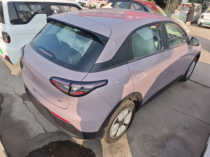 Фото 7 - Geely Galaxy Geome