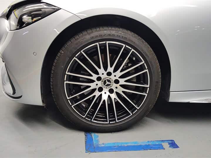 Фото 6 - Mercedes-Benz C-Class