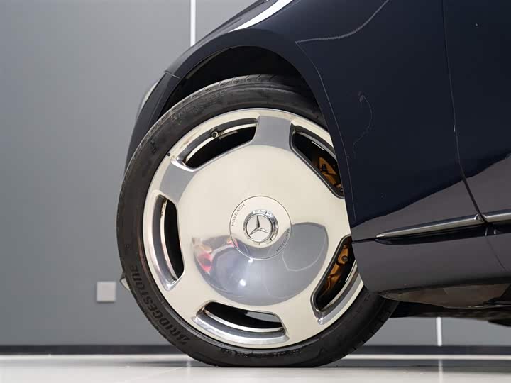 Фото 5 - Mercedes-Benz Maybach S-Class