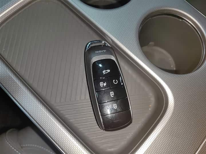 Фото 9 - GAC Aion Y