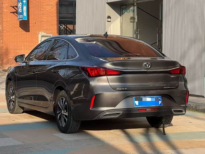 Фото 5 - Changan Eado Plus