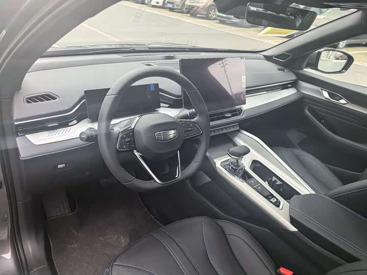 Photo 5 - Geely Preface