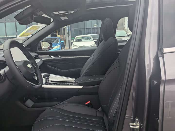 Photo 8 - Geely Preface