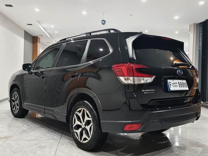 Фото 4 - Subaru Forester