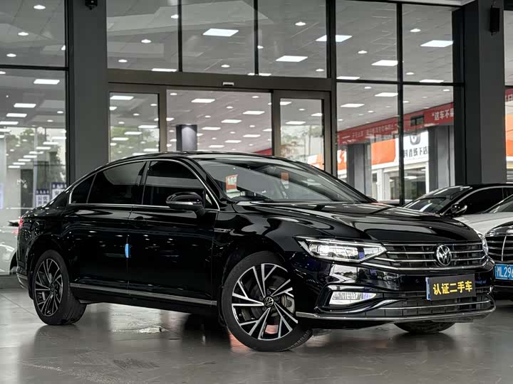 Фото 3 - Volkswagen Magotan