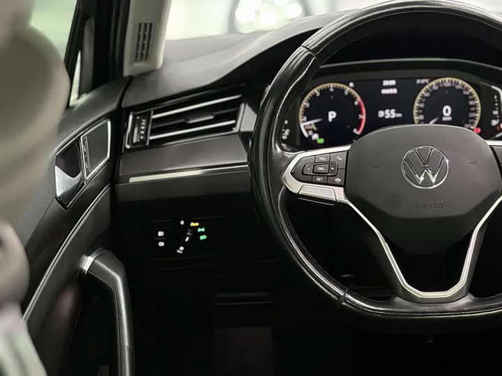 Фото 8 - Volkswagen Magotan