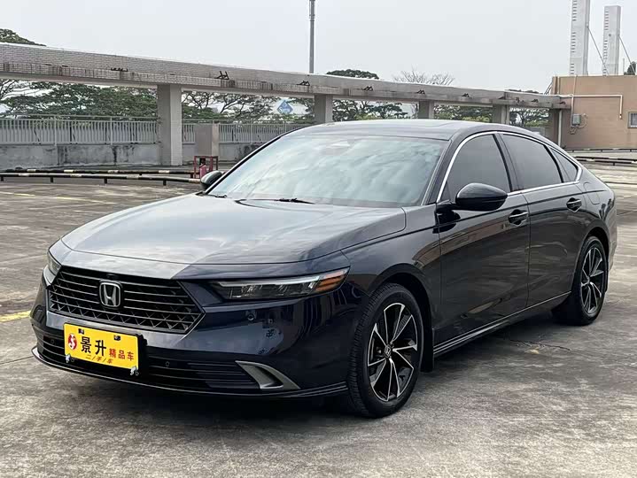 Фото 1 - Honda Accord