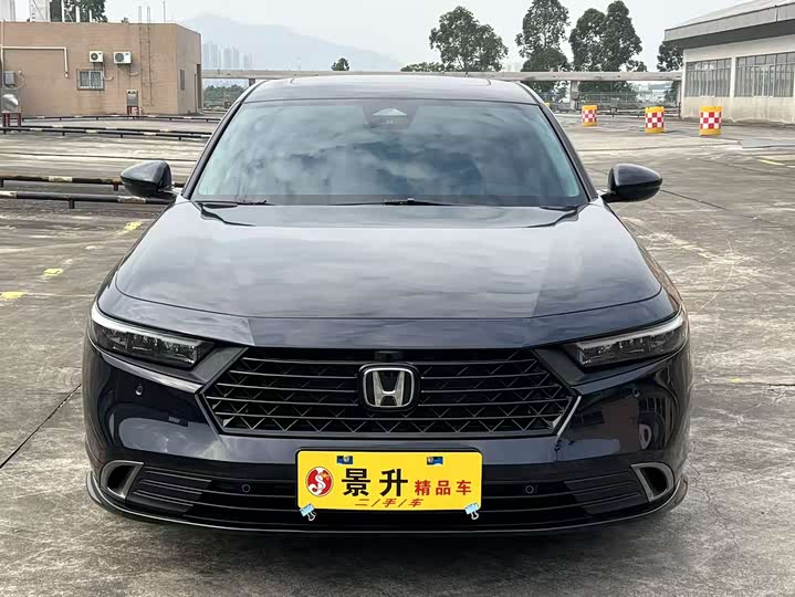 Фото 2 - Honda Accord
