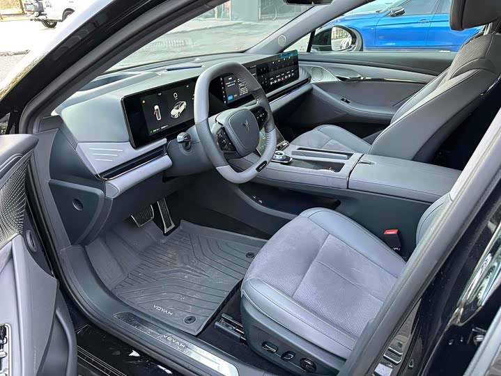 Фото 7 - Voyah Passion