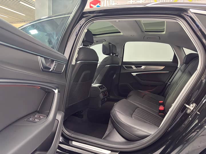 Фото 5 - Audi A6L