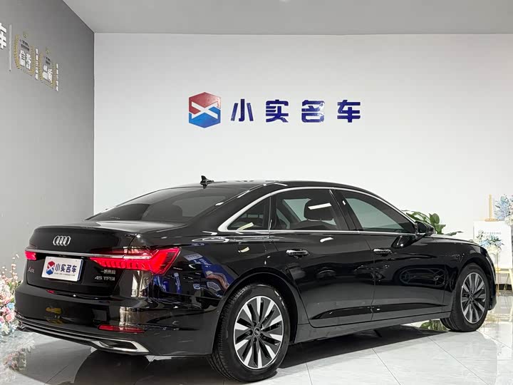 Фото 7 - Audi A6L