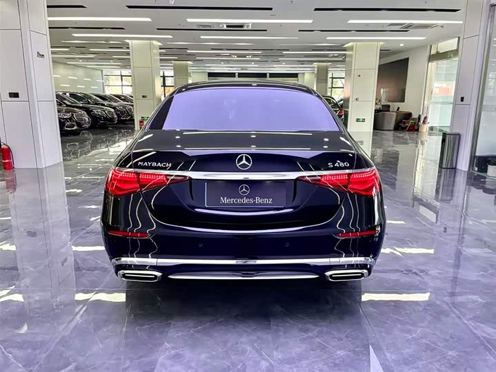 Фото 3 - Mercedes-Benz Maybach S-Class