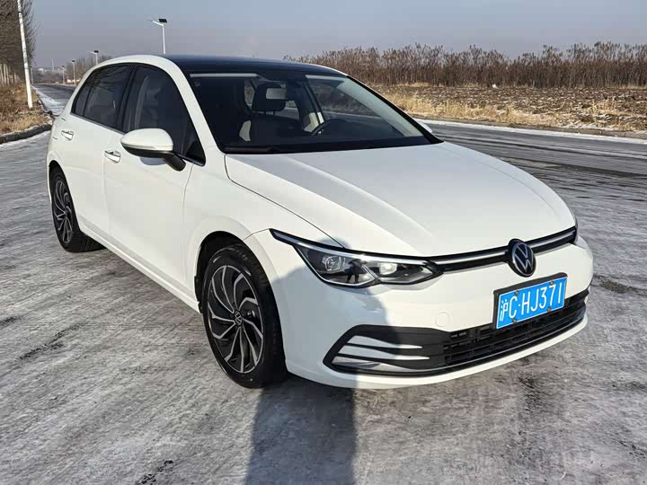 Фото 3 - Volkswagen Golf