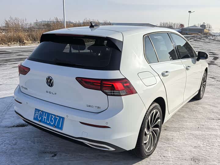 Фото 6 - Volkswagen Golf