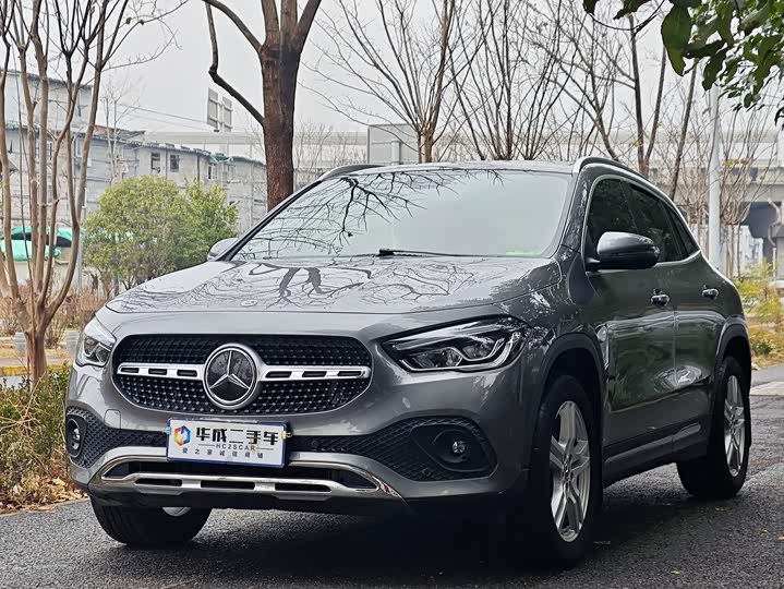 Фото 4 - Mercedes-Benz GLA-Class