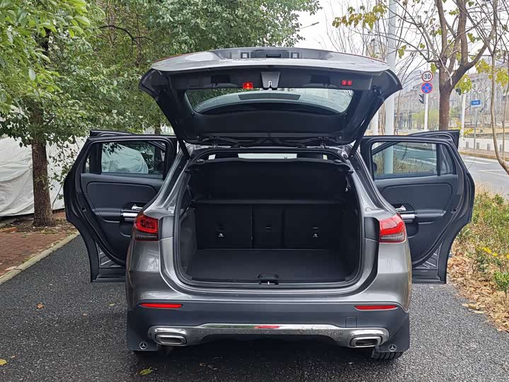 Фото 8 - Mercedes-Benz GLA-Class