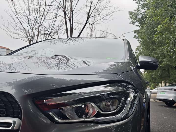 Фото 9 - Mercedes-Benz GLA-Class