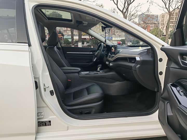 Фото 5 - Nissan Teana