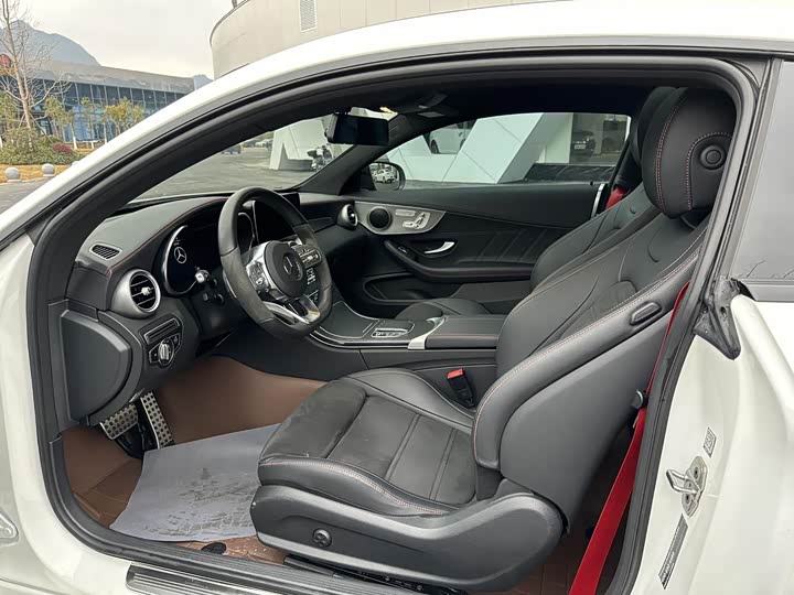 Фото 4 - Mercedes-Benz C-Class