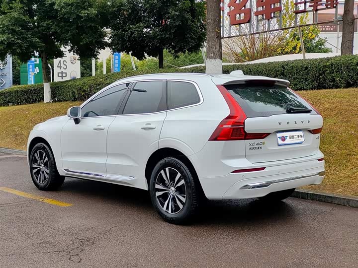 Фото 4 - Volvo XC60