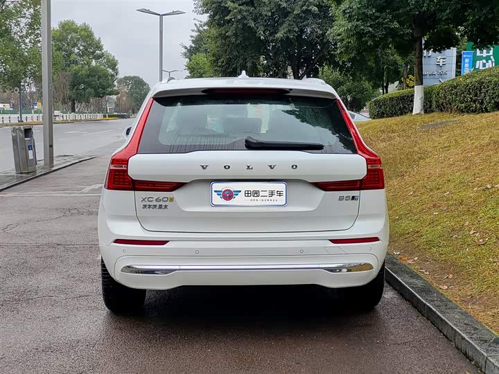 Фото 5 - Volvo XC60