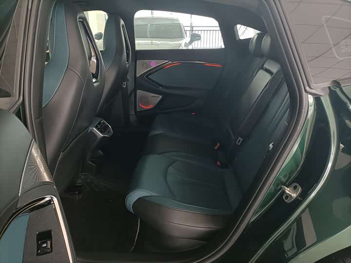 Фото 8 - MG Motor 7